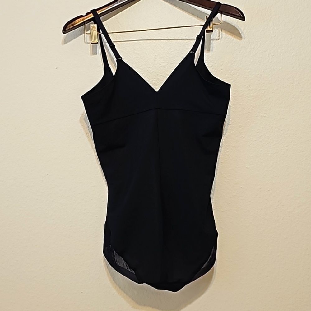 RED HOT SPANX LUXE & LEAN FIRM CONTROL‎ BODYSUIT xl